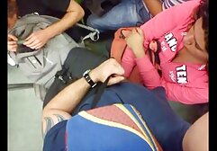 Jodido y jizzed en la sexo lesbianas abuelas cocina