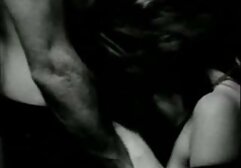 Sebastiano De Bond come su propio semen y hace un footjob videos de abuelas hd