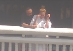 Puta caliente en medias de red enculada por una abuelas viciosas polla dura